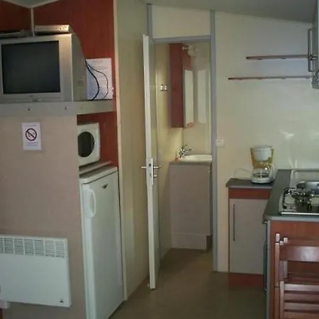 Mobil-home Avec Terrasse - 2 - Api-1-52-1109 Campingplads *